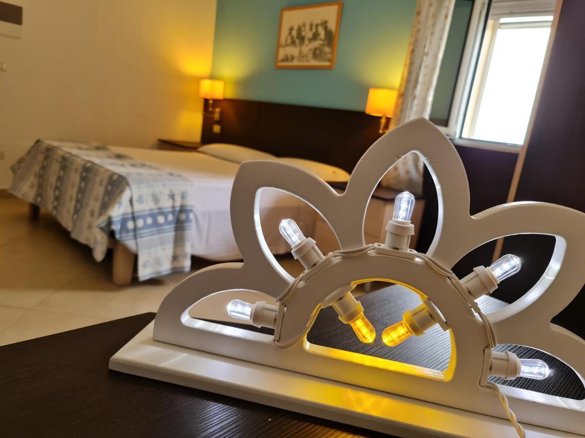 Hotel Il Vascello à Porto Cesareo Extérieur photo