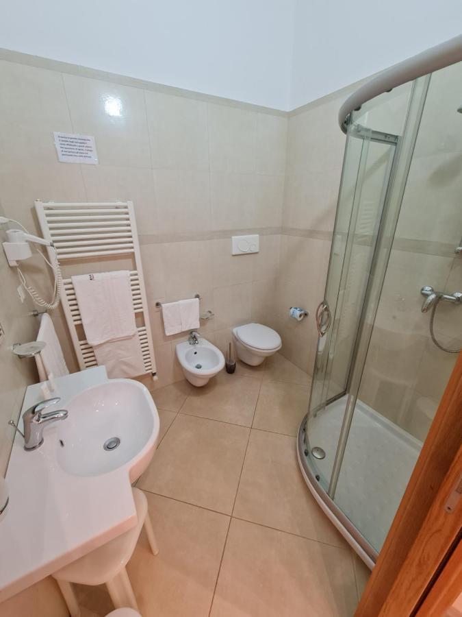 Hotel Il Vascello à Porto Cesareo Extérieur photo