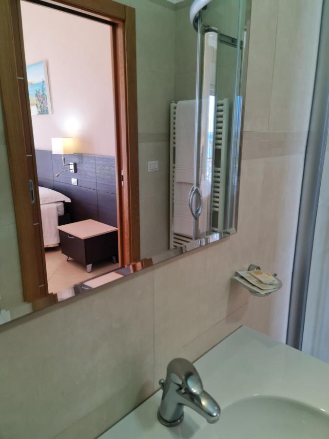 Hotel Il Vascello à Porto Cesareo Extérieur photo