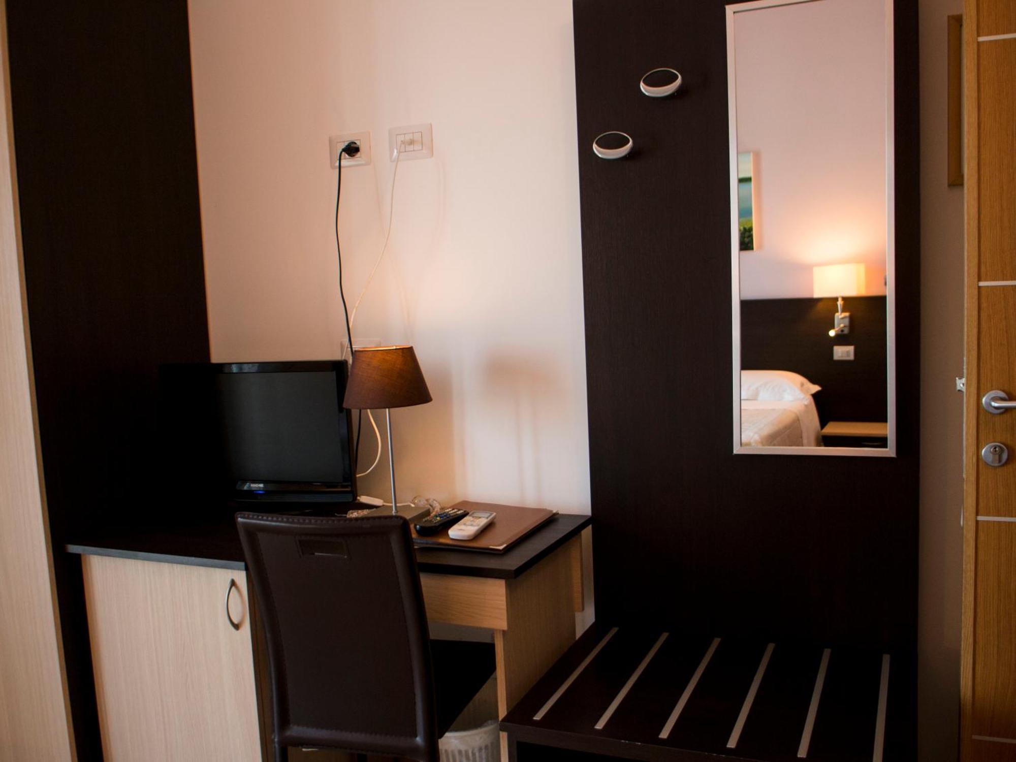 Hotel Il Vascello à Porto Cesareo Extérieur photo